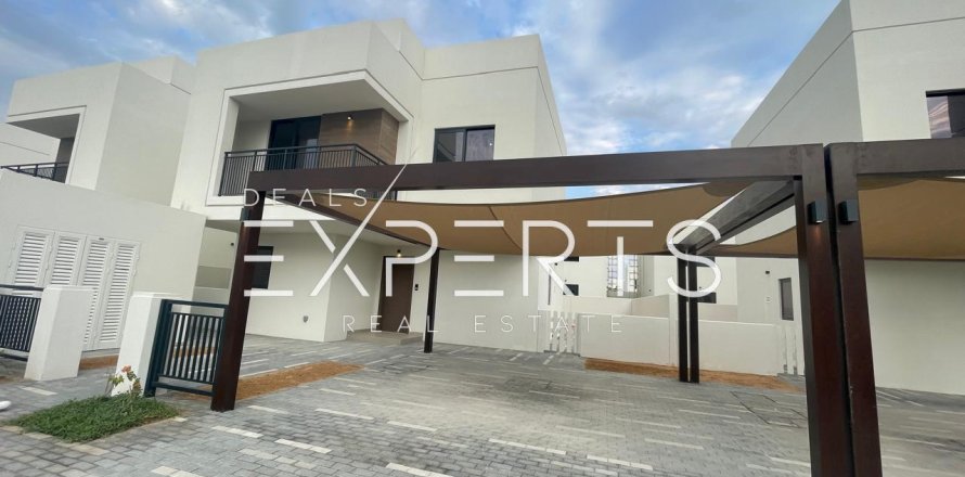 4 dormitorios Villa en Darna, Vietnam No. 86018