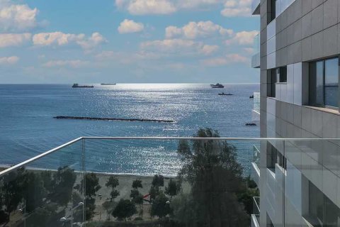2 dormitorios Apartment en Limassol, Cyprus No. 77455 1