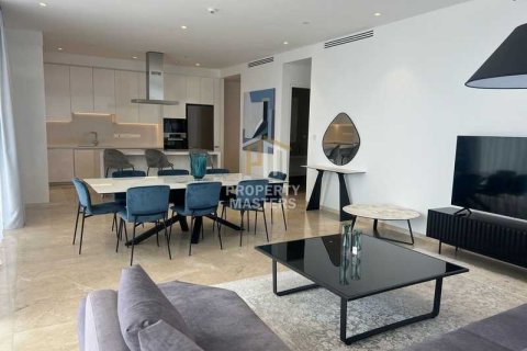 3 dormitorios Apartment en Paphos, Cyprus No. 103093 2