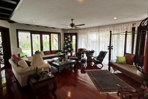 4 bedrooms Commercial property in Samut Prakan, Thailand No. 97144 6