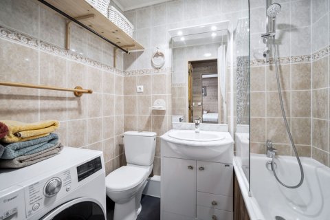 3 bedrooms Apartment in Les Belleville, France No. 99531 10