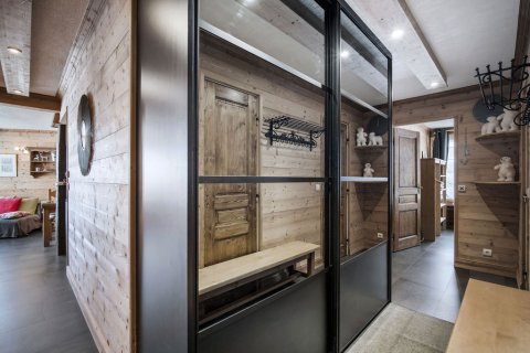 3 bedrooms Apartment in Les Belleville, France No. 99531 9