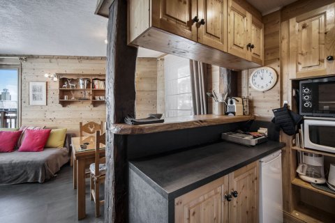 3 bedrooms Apartment in Les Belleville, France No. 99531 5