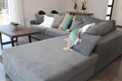 3 bedrooms Villa in Paphos, Cyprus No. 106226 14