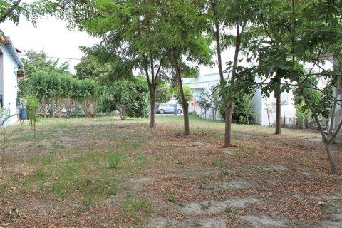 607m² Land en Katerini, Greece No. 109553 2