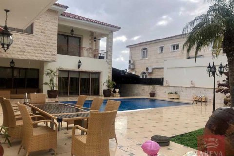 Вилла с 4 спальнями в Ларнака, Кипр №79635 9