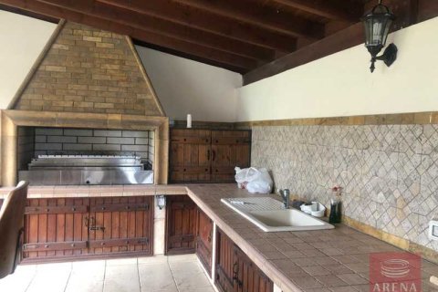 Вилла с 4 спальнями в Ларнака, Кипр №79635 5
