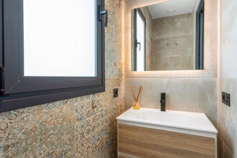 5 bedrooms Villa in Nam Xay, Vietnam No. 85637 12