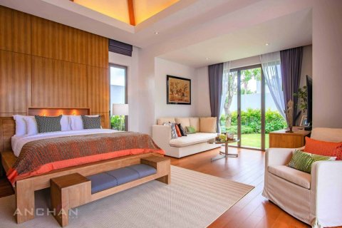 5 bedrooms Condo in Naithon Beach, Thailand No. 1233 8