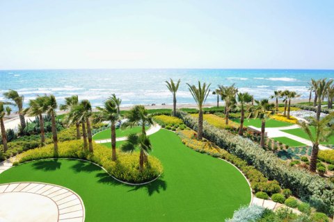 5 bedrooms Villa in Larnaca, Cyprus No. 105611 9