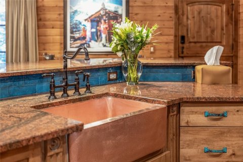 4 bedrooms House in Silverthorne, USA No. 104617 25