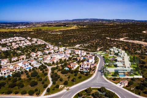 4 bedrooms Villa in Kouklia, Cyprus No. 36903 8