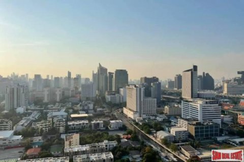 3 bedrooms Apartment in Bangkok, Thailand No. 96176 11