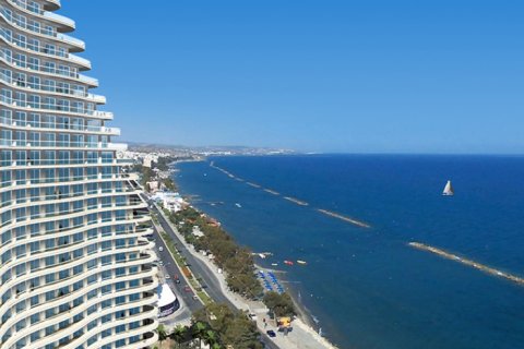 2 habitaciones Apartment en Limassol, Cyprus No. 105255 1