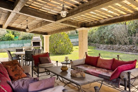 4 bedrooms Villa in Vallauris, France No. 68014 2