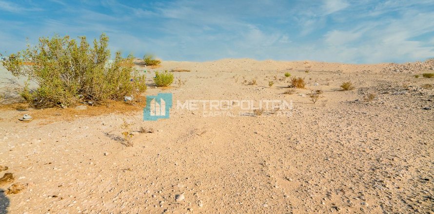 1551.1m² Land on the Yas Island, UAE No. 95564