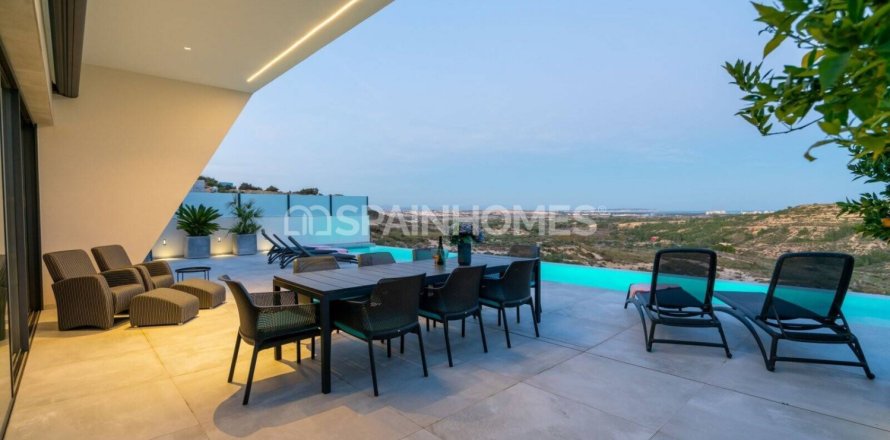 3 dormitorios Villa en Rojales, Spain No. 25748