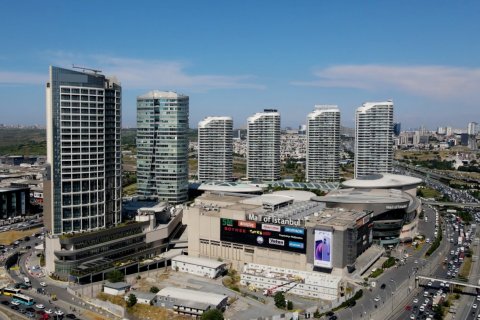 4 bedrooms Apartment in Istanbul, Turkey No. 114677