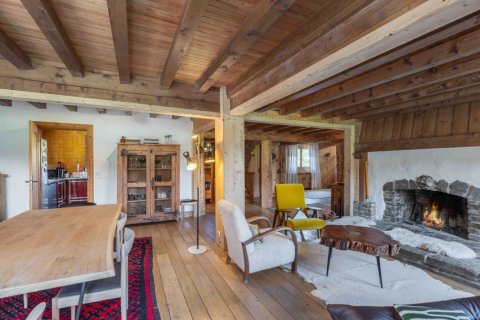 6 bedrooms House in Combloux, France No. 100020 6