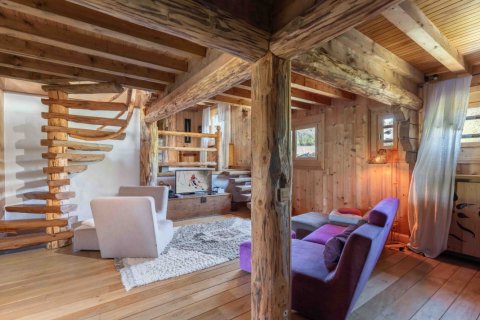 6 bedrooms House in Combloux, France No. 100020 9