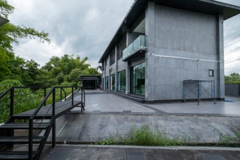 7 bedrooms House in Chiang Mai, Thailand No. 97720 1