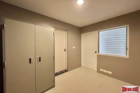 Квартира с 3 спальнями в Бангкок, Таиланд №97096 24