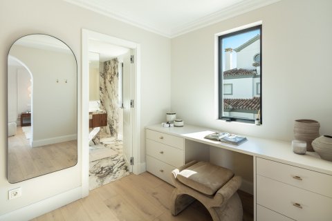 5 bedrooms Villa in Thuan Nam, Vietnam No. 27431 18