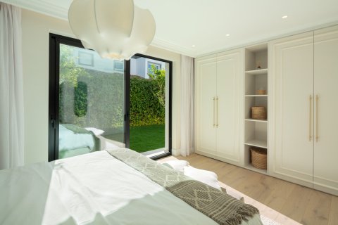 5 bedrooms Villa in Thuan Nam, Vietnam No. 27431 3