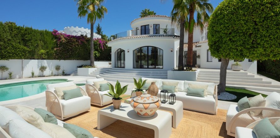 5 bedrooms Villa in Thuan Nam, Vietnam No. 27431