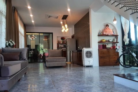 4 bedrooms House in Chiang Mai, Thailand No. 97605 1