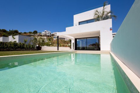 4 bedrooms Villa in Mijas, Spain No. 126808