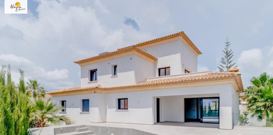 5 dormitorios Villa en Calpe, Spain No. 124517