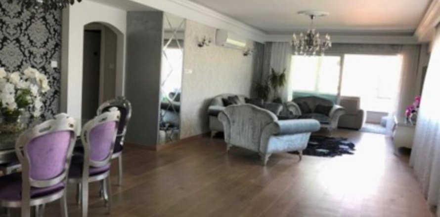 3 chambres Appartement à Limassol, Cyprus No. 106077