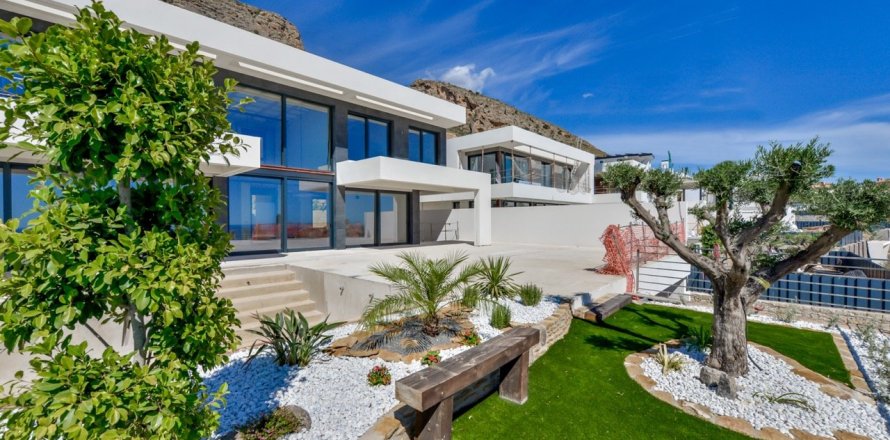 8 bedrooms Villa in Benidorm, Spain No. 117016
