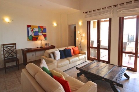 3 bedrooms House in Paphos, Cyprus No. 37377 5