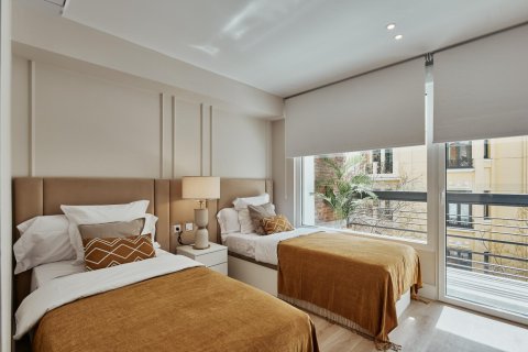 3 bedrooms Apartment in Madrid, Spain No. 126290 1