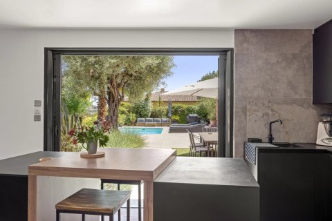 5 bedrooms Villa in Vence, France No. 67903 5