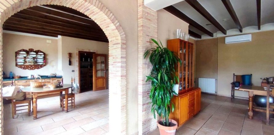 7 bedrooms Villa in Castalla, Spain No. 129439
