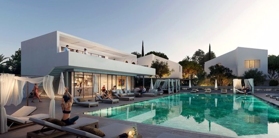 3 bedrooms Villa in Oroklini, Cyprus No. 78169