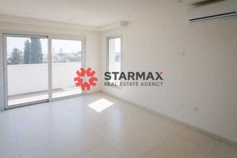 2 dormitorios Apartment en Germasogeia, Cyprus No. 82828 16
