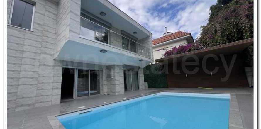 5 bedrooms Villa in Limassol, Cyprus No. 79678