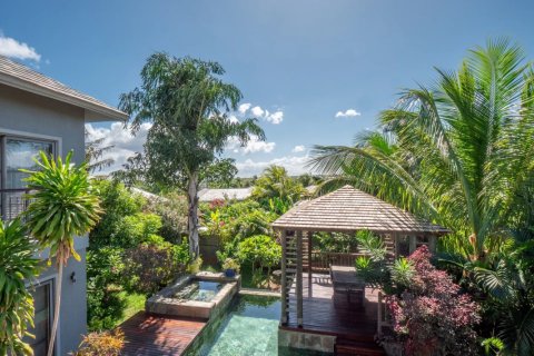 3 bedrooms Villa in Tamarin, Mauritius No. 107182 1