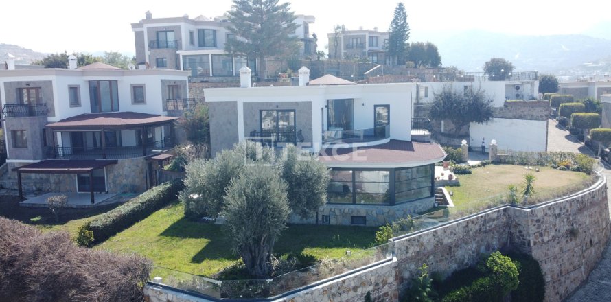 4 bedrooms Villa in Bodrum, Turkey No. 83084