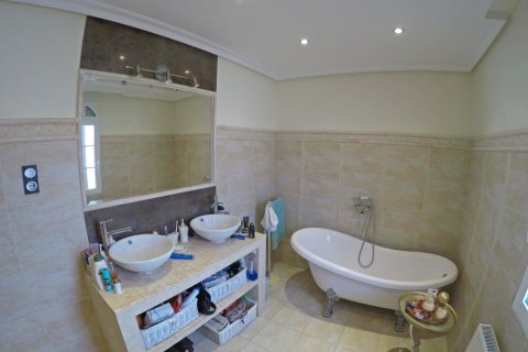 Вилла с 6 спальнями в Hai Bac, Вьетнам №85629 20