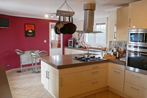 Вилла с 6 спальнями в Hai Bac, Вьетнам №85629 4