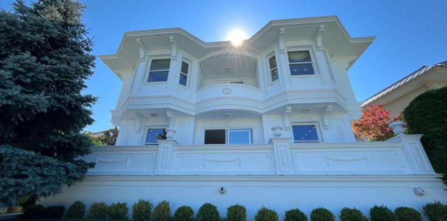 8 bedrooms Apartment in Khanh Hoa, Vietnam No. 15367