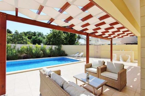 4 bedrooms House in Pyla, Cyprus No. 32124 1