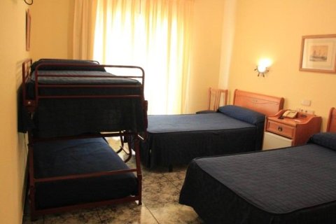 Отель, гостиница с 16 спальнями в Xuan Phu, Вьетнам №83779 18