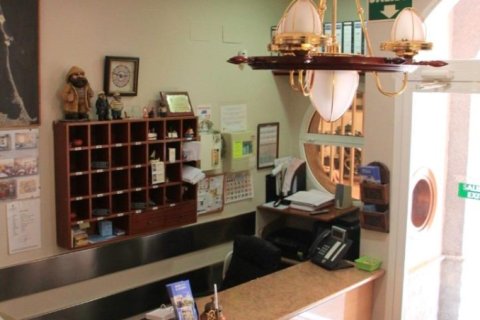 Отель, гостиница с 16 спальнями в Xuan Phu, Вьетнам №83779 10