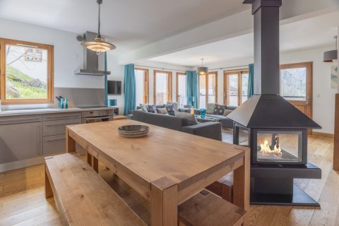 5 dormitorios House en Les Belleville, France No. 99568 3